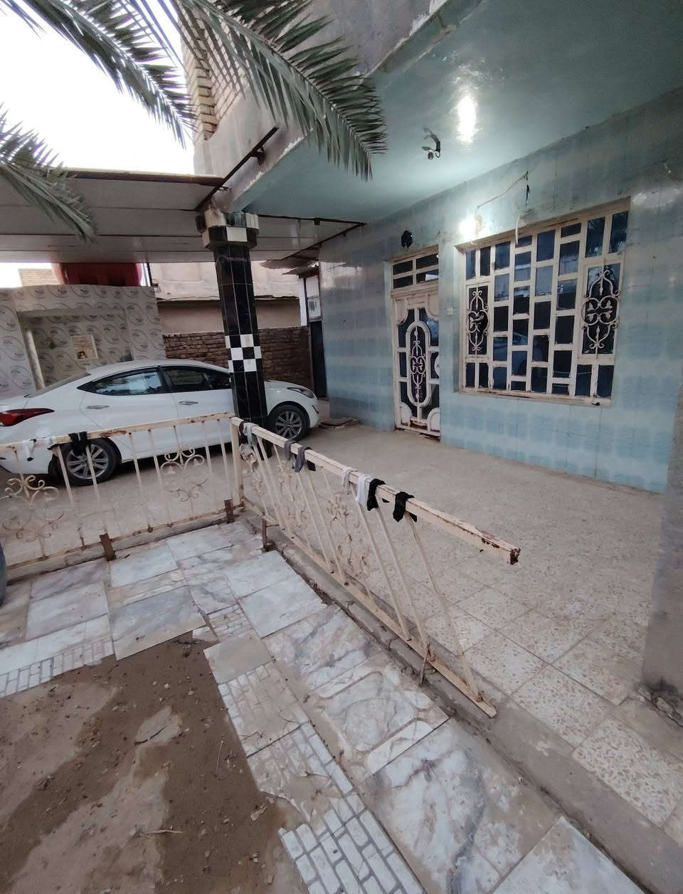 دار للبيع بالفتاحيه 
📐 مساحته ٣٠٠متر

❗ثاني بيت عن الشارع الرئيسي شارع رؤوف

❗ يتكون من غرفتين +صاله +مطبخ+استقبال

📍 بيت بناء مرتب

💵 السعر خاص

📞 للاستفسار ادخل خاص وتدلل 

او واتساب ***********
