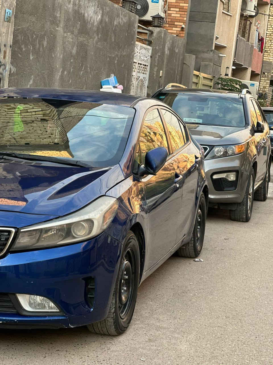 السلام عليكم اخوان فورتي موديل 17 مكينه 2000 دوش سياره وارد امريكي ضرر بس رصعه بلصندوك ودوسات جوه لبيبان صبغ فقط…+سياره صار حادث بيهه بلعراق فقط بنبد مبدل وليبراك طك وجاملغ ل ايمن تعديل ؏ بارد فقط وباقي دواخل مكفوله… حالياً سياره طافيه كامت ويرادله مكينه
سعر 100$ وبيها مجال مكان بغداد الشعب حي البساتين ***********
