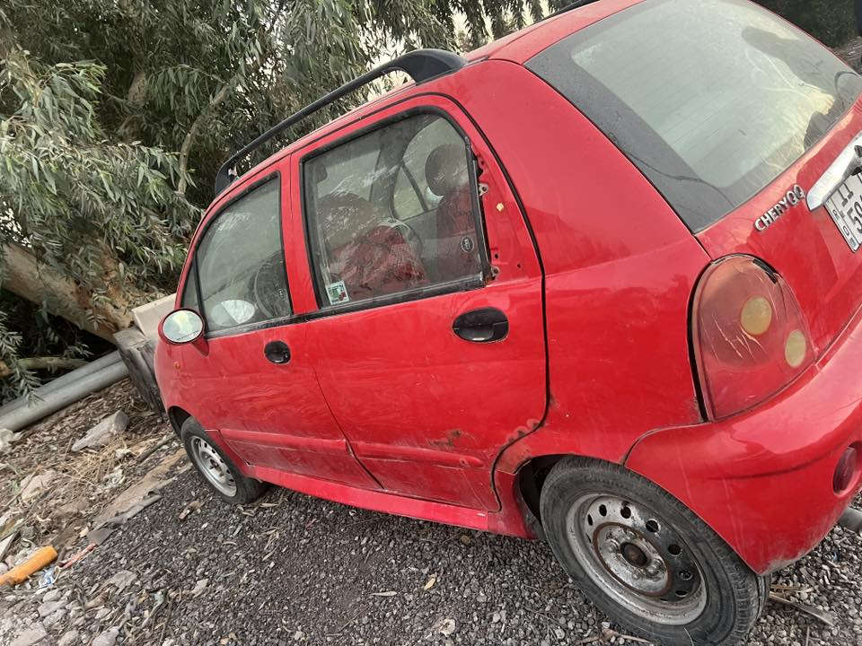 السلام عليكم مكلف بنشر توجد سيارة للبيع شيري كيوكيو موديل2015 رقم بغداد سيارة جاهزة من كل نواحي كير اوتوماتيك  اربع جام كهرباء الكير دكم محرك وكير خير من لله تخم تاير تبريد وتدفئة شاشة كبيرة الاتصال مع صاحب السيارة ***********
