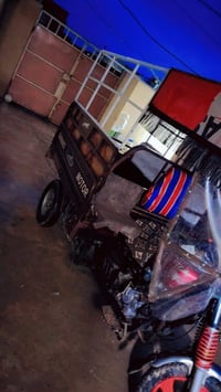 عدي ستوته اي واحد يحتاج ينقل اغراض أو يتسوق اني حاضر بكل الاوقات وهاد ...