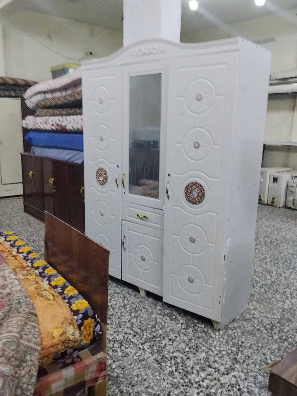 من رخصه الادمن وصلتنه بضاعه جديده في مجمع البركه محاويل قرب المعارض مقابيل محطة غسل فايف تايم وكل ما يحتاجه منزلك متوفر يمنه+تم تخفيض معضم اسعار الغراض وحياكم الله بكل وكت تجونه 

(ملاحظه)اذا عندك غراض تبيعهن او تريد تراوس راسلنه خاص او اتصل ع هذه الأرقام*************--*
