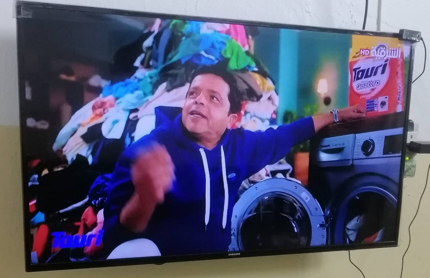 شاشة سامسونج نظافة ١٠٠ /١٠٠ شرط اخو الجديد سامسونج الأصلي الحجم ٣٤ السعر ٢٠٠ الف قفلها الشراي يراسلني خاص مكاني الأيمن


**إذا كنت صاحب هذا الإعلان وتريد حذفه لأي سبب، رجاءا أرسل رسالة إلى الدعم الفني**