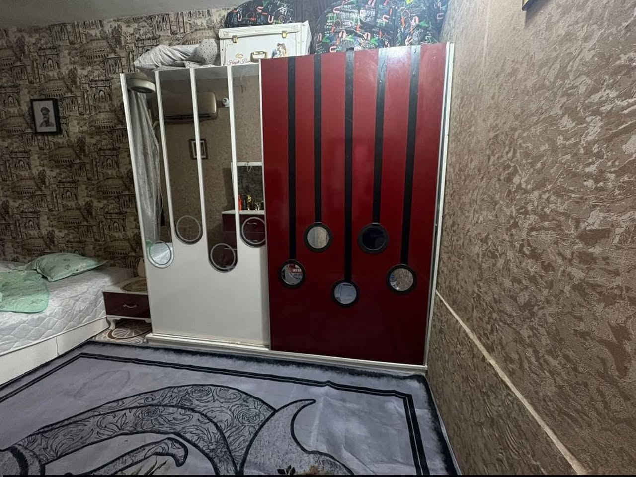 يا الله
دار للبيع في منطقة الشعب /العقاري الثانية
مساحة ٦٥ متر
واجه ٥ متر
نزال ١٣ متر
يحتوي على مدخلين / صالة خطار ومطبخ ومنور وخدمات بالطابق الارضي
وغرفتين نوم بالطابق الثاني
للاستفسار
مكتب الحضارة للوساطة العقارية
***********
ملاحظة/ السعر ١٤٠ مليون وقابل للتفاوض
