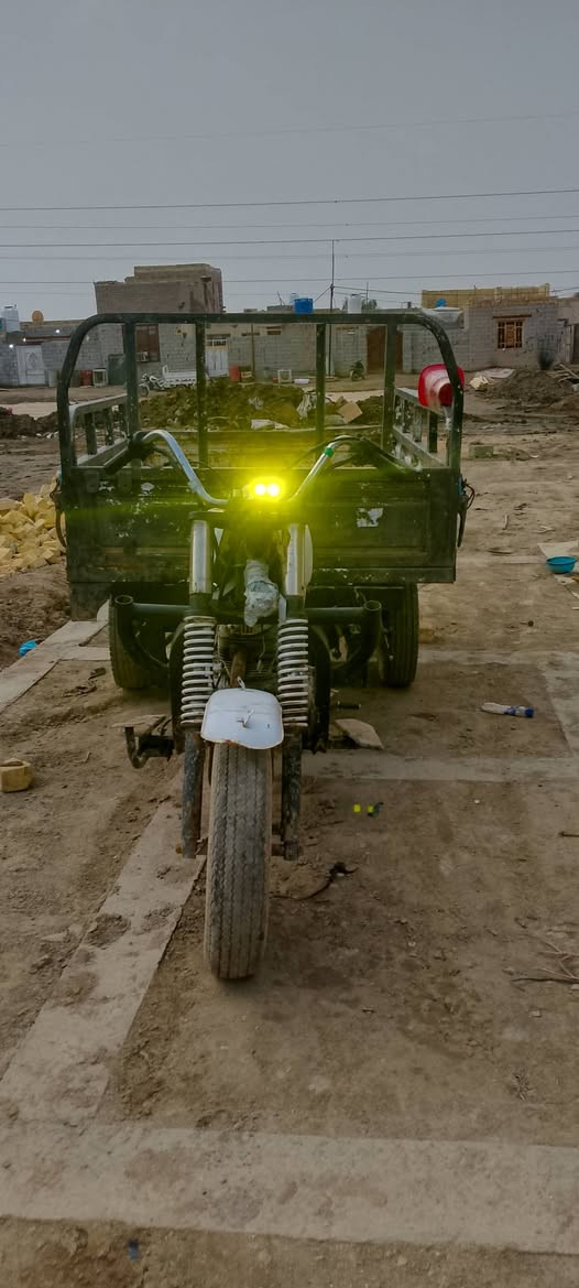 السلام عليكم ستوته موديل 14 كلك مقفوله كفاله عامه من السرقه السعر 600 وبيها مجاليمدينه مركز ولشراي يتصل على رقم الهاتف وبخير ويتدلل***********
