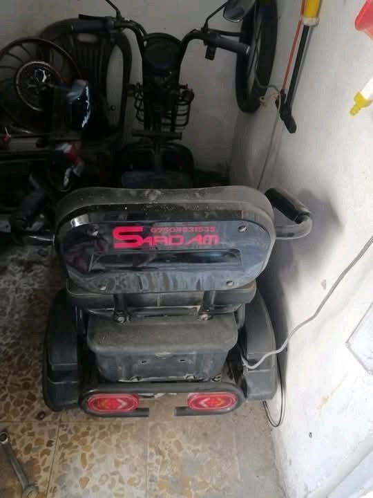 سلام عليكم ماطور شحن للبيع مال معوقين شرط شغال ونظيف بدون بطاريات كله بل شرط سعر 450 بي مجال تفاصيل اكتر عل ***********0بي واتساب  مكاني موصل حي البكر
