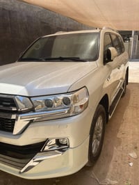 لاندكروز gxr سبشل ادشن وكالة جيهان  موديل 21 كفاله من زلغ رقم سليمانية...