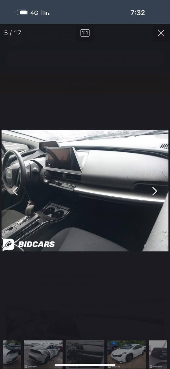 السلام عليكم 

بريوس 2024 LE
رقم بغداد باسمي 
صور الحادث مرفقه بالمنشور 

مواصفات:
حساسات امامي خلفي 
رادار 
تحديد مسار

"بدون ايرباك
"بدون دواخل
مكفوله لغد وشاصي 

تبديل باب خلفي صفحه اليمين 
وصبغ وتعديل باب الامامي اليمين والجاملغ الخلفي 
تعديل بارد باب السائق 

ماشيه 19 الف /كم 

السعر 150  وبيه مجال 

***********
