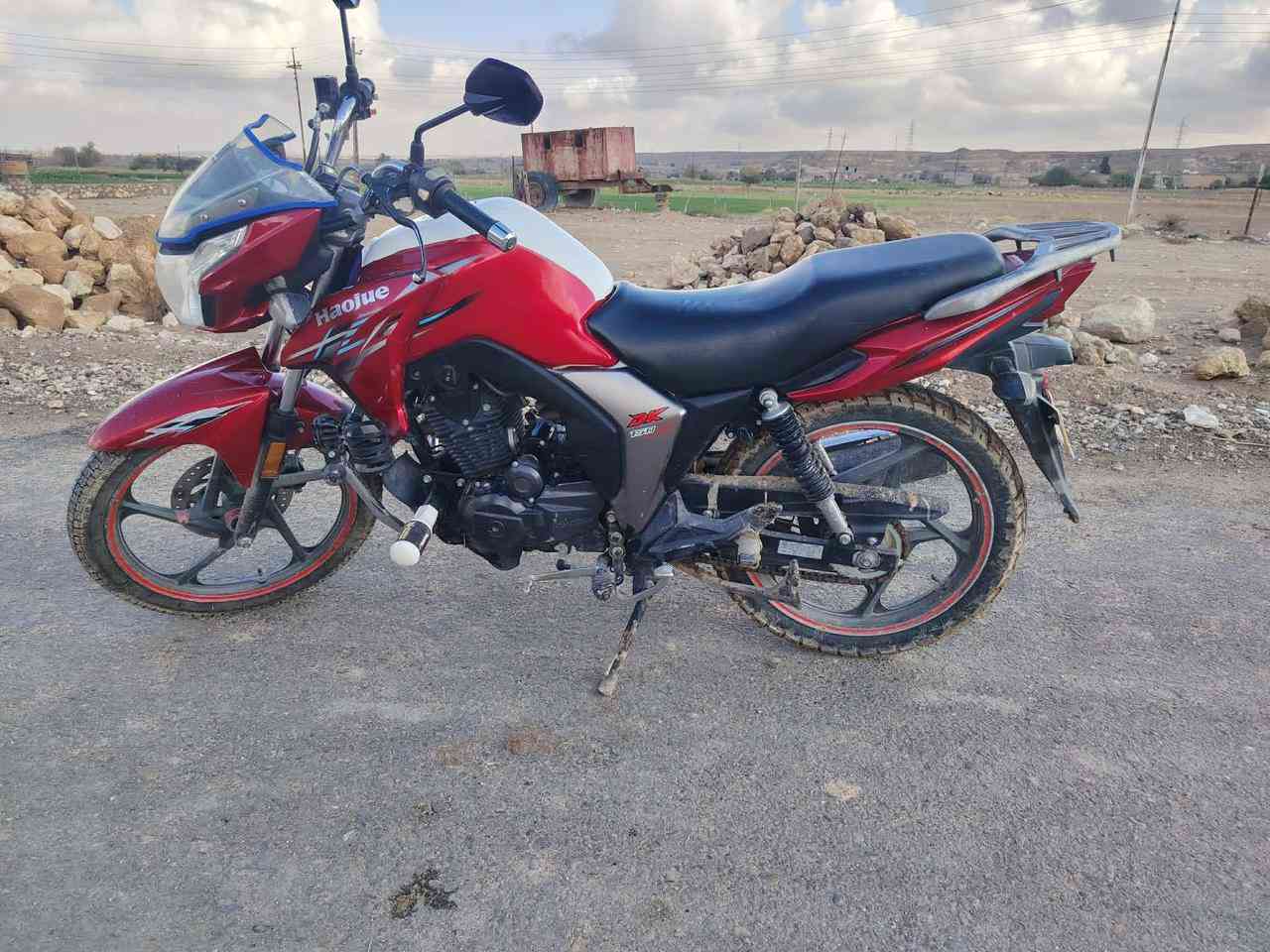 السلام عليكم
للبيع هاوجي 
موديل 2017 اوراق كامله 
السعر 1450 وبي مجال
الاستفسار اتصال على الرقم
*********** 
***********
