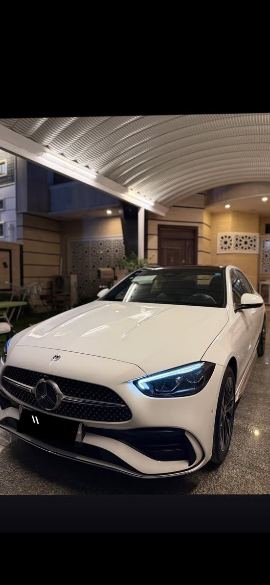 بسم الله الرحمن الرحيم 
مرسيدس 350eL 2024  
زيرووووو صفر كيلو 
الوحش الألماني 
كفاله 100‎%‎  كلين 
تعمل ع نظام البانزين + هايبرد + شحن 
اقتصادية جدا
يوجد فيها شحن سريع + بطيء 

سياره فول مواصفات 
فول الفول اعلى فئه 
لد امامي خلفي 
جكات تصعد وتنزل 
زنون بلاد 
حساسات مامي وخلفي 
تحكم استيرن جهتين 
رادار امامي 
رادار جانبي 
رادار خلفي 
مري شفط 
اشاير بلمري 
كشنات جلد 
بنرامه فتحتين 
اكشنات ٤كهرباء 
السياره بيها مواصفات كلش هواي ما ذاكرها
مكفوله كفاله عامه

رقم بغداد مميز 

السعر خاص رجاءا 
الشراي يتصل فقط 
للاتصال ***********
