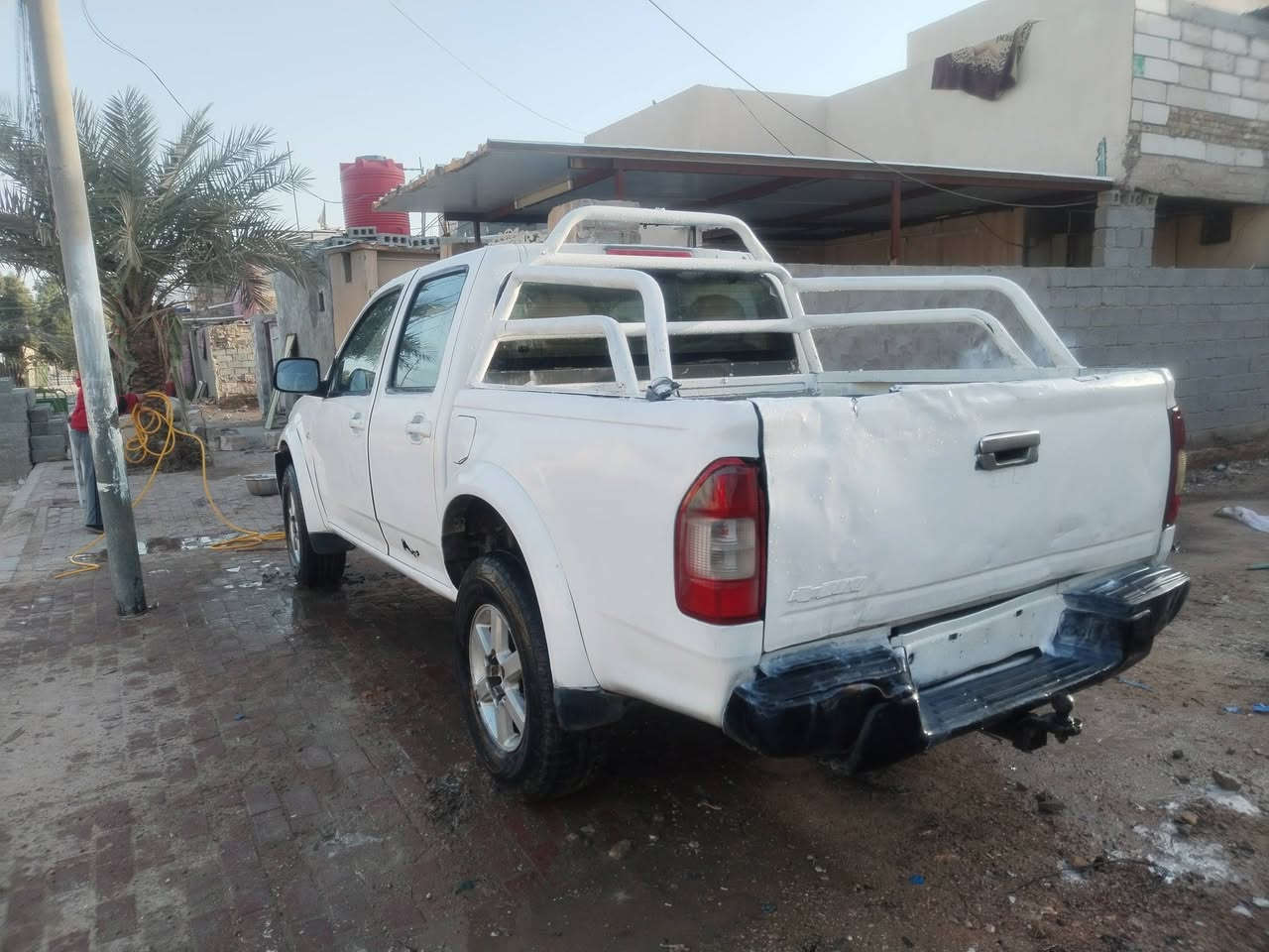 السلام عليكم شوفر لوف كير مكينه فيشه وبطل اسود ٣٠٠٠  مكان السياره الحيدرية خان النص بين النجف وكربلاء ***********       ( 32) وبيها مجال  اذا مراوس ب ٣٠٠
