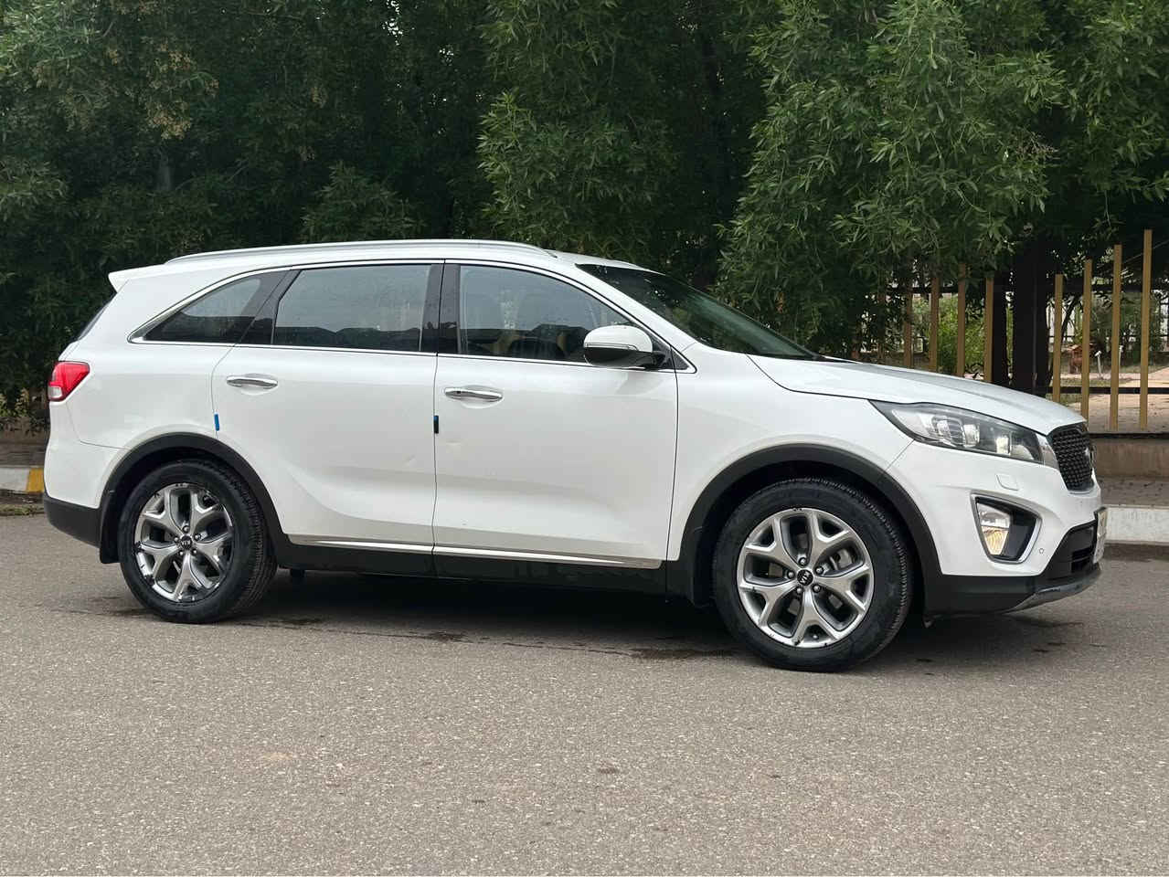 سلام عليكم  سرونتو 2016 خليجي كلين من دعاميه الى دعامي ماشي 130 حقيقه سياره مال البيت  محرك 4 سلندر مامفتوحه ماشايف ابحياته حي صناعه سياره مال جديه مايطلع بيه اهواي جنطه كهربائيه جيب اس قول موصفات ماعدا فتحه سخف سنويه باقي لحد 2027 سعر 195 وبيه مجال لطبين
*********** طوز, صلاح الدين
