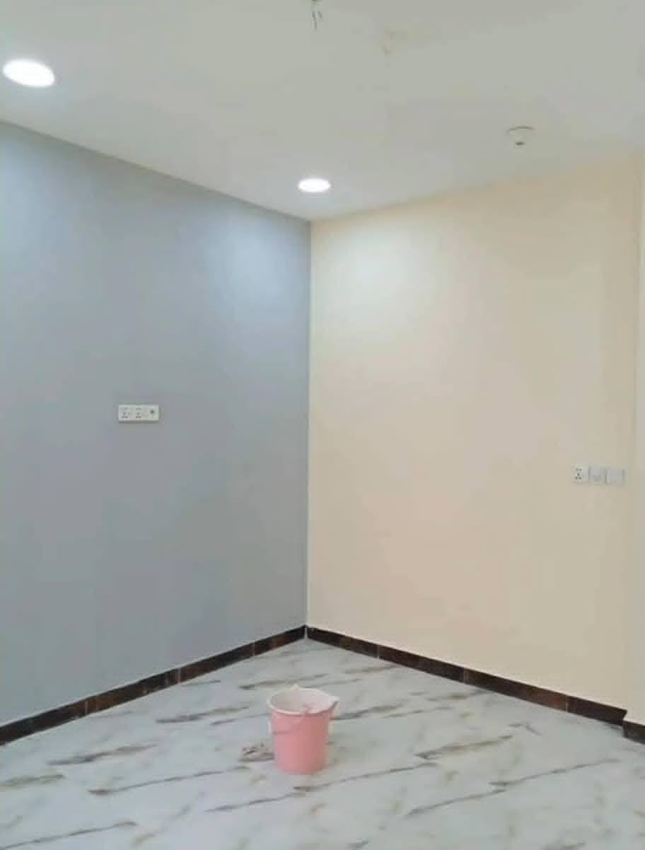 السلام عليكم. كادر صبغ   جميع انواع الاصباغ (النفطي والمائي)
اشتغل .. داخل.. بغداد فقط  وانسب الاسعار نعمل ايضا(تعليق ستائر +تصليح الجرابي تركي والعادي+شد غرف النوم وفتحهن  +تبديل كيلون داخلي وخارجي

+اتشربت حمامات + وتغليف الابواب +ونصب كاونترات وشد غسالات) ( نشتغل كافه شغل.. وتصليحات  البيوت كامله....+وكهربائيات )..   واسعار 

البيت 100 متر وجوه نشتغله عمل 300 كامله صبغ 

150 متر نشتغله 400 الف  كامل وبيه مجال حسب نضافه البيت

البيت 200 متر نشتغله 500 الف  كامل وبيه مجال حسب نضافه البيت وباقي المساحات عند الاتصال 

(وترميم الضربات بل جدران مجانا) ( وتصليح الرطوبه من الأساس معه ضمان بعد ماتطلعلك رطوبه )ولدينا كادر متخصص بلديكور (تغليف جدران)( وفلين)(وبديل رخام وخشب) (الشرائح الخشبيه )(وتغليف الأرض خشب)(المرايا الديكوريه)كل الديكورات بانسب الاسعار

ملاحضه ( هاذ فقط عمل غير شامل اجور المواد)

والحالته فقيره نكدر انساعده  وكيد كادر تفليش موجود ختصاص 

متواجد واتساب .

(***********)

محمد منتظر العقابي حسن الحجي  ابوسجاد القريشي 

(***********)

(***********)
