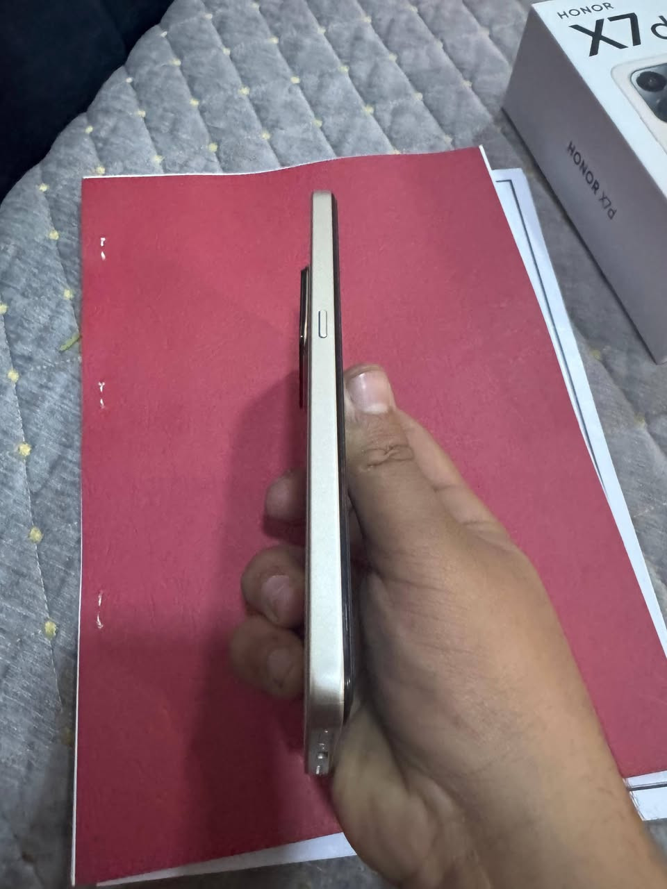 السلام عليكم
هونر x7d
ذاكرة 256
عشوائية :8+8
بطارية عملاقة بحجم 6500
شاشه سريعة بمعدل 120 Hertz
كامرة :108 ميكا بكسل
الجهاز مقاوم الماء والغبار
دبل سيم كارت
سماعه ستريو
شاشه عملاقة بحجم 6.77
اندرويد :15
الجهاز مستخدم 5 ايام
للبيع ٢٠٠ أو مراوس بجهاز


**إذا كنت صاحب هذا الإعلان وتريد حذفه لأي سبب، رجاءا أرسل رسالة إلى الدعم الفني**