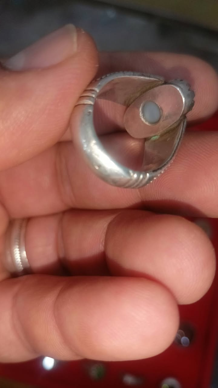 جزع كصبه قديمه مثقوبه صياغه يدويه ثقيله قياس 19 بسعر قفل75
عقيق يماني عباسي دركه حمره صياغه يدويه ثقيله جدا قياس 24-25 بسعر نهائي 85 الف مع توصيل


**إذا كنت صاحب هذا الإعلان وتريد حذفه لأي سبب، رجاءا أرسل رسالة إلى الدعم الفني**