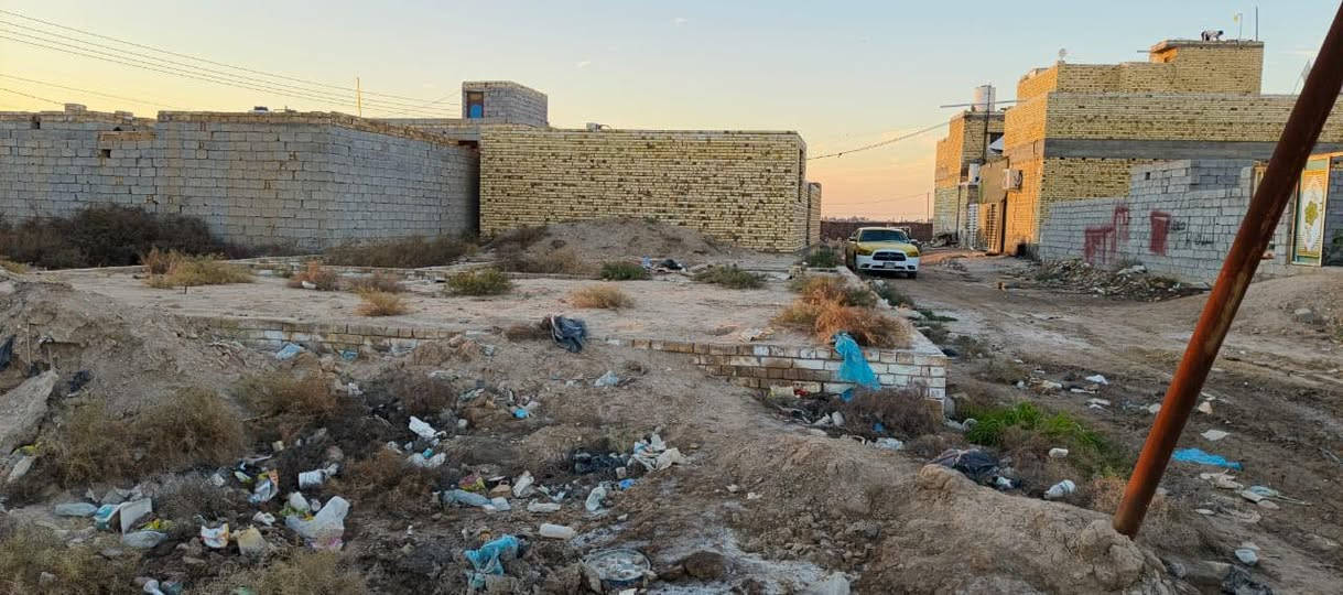 قطعة البيع 200متر يم ابو رعد ابو سراميك القطعة بتلو كامل الاستفسار ***********
