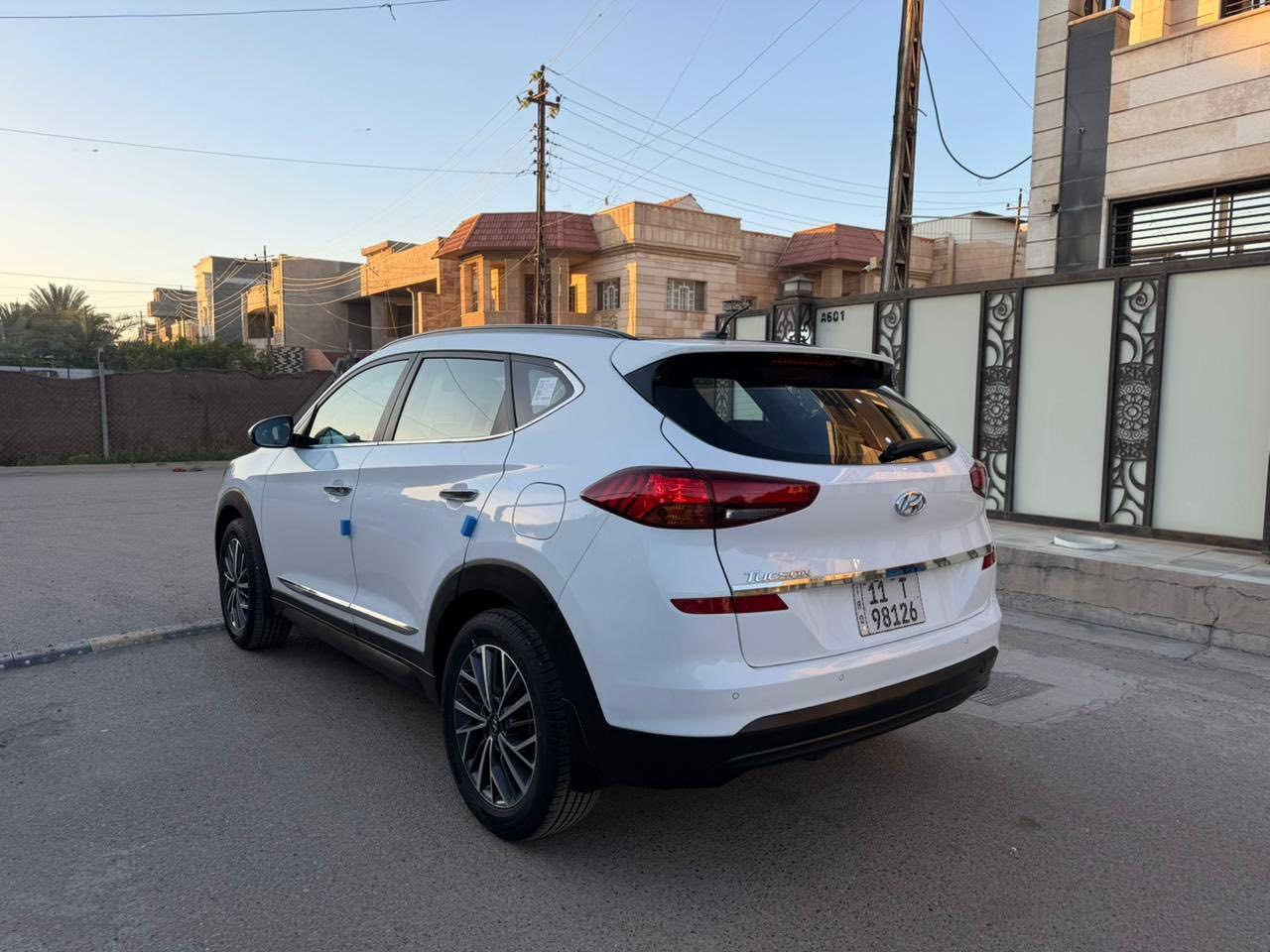 السلام عليكم توسان 2020 خليجي فول واحد عل واحد 5 عدسات مكفوله كفاله عامه كير مكينه صدر تبريد تخم تاير كله جديد م *********** مكاني بغداد
