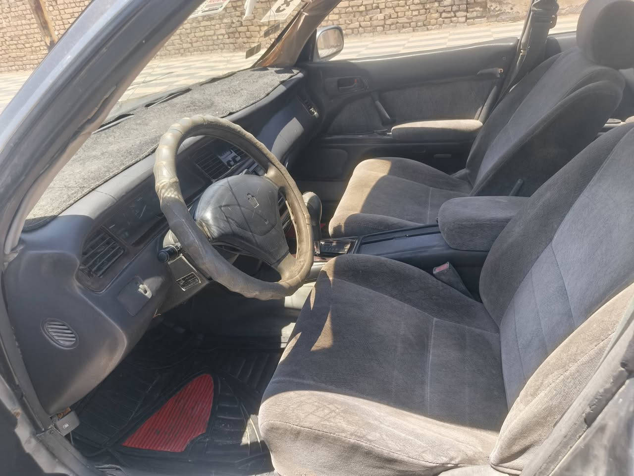 السلام عليكم بطه كراون موديل 93 رقم انبار ثاني يوم تحويل حداديه جديده ماكينه جديده ترايك 180 دواخل حلوه كفاله السياره من الضربه والعيب الشرعي والنقل معروضه للبيع مكان السياره الناصريه قلعه السكر‏‪***********‬‏ للعلم التبريد ثلج
