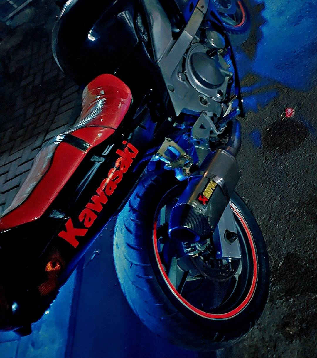 سلام عليكم للبيع دراجه كاوسكي
الشراي يدخل خاص او يتصل  
عله الرقم الهاتف ***********
مكان دراجه بغداد البياع
