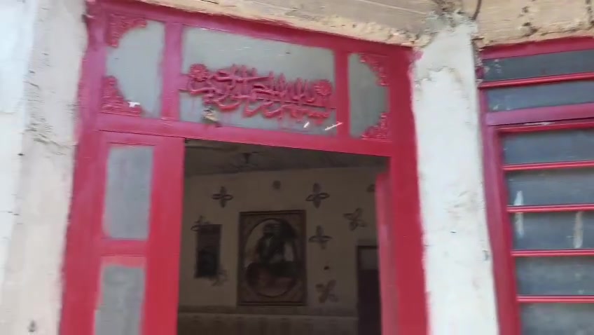 السلام عليكم
بيت للبيع بالشعلة الدوانم نهاية شارع بيت موزان مو بالشارع نهايته بيت مساحة 120 متر كامل من كل شي ماء كهرباء ما عده المجاري مابيه بيت غرفه واستقبال وحمام ومطبخ وبيتونة وطرمه بيت ملبوخ وكامل وسعره هم مناسب البيت سند 25 بيت بناء طابوق كما موضح امامكم سعرة 35 وبيه مجال للشراي

رقمي واتس ***********

رقمي اتصال رصيد

***********
