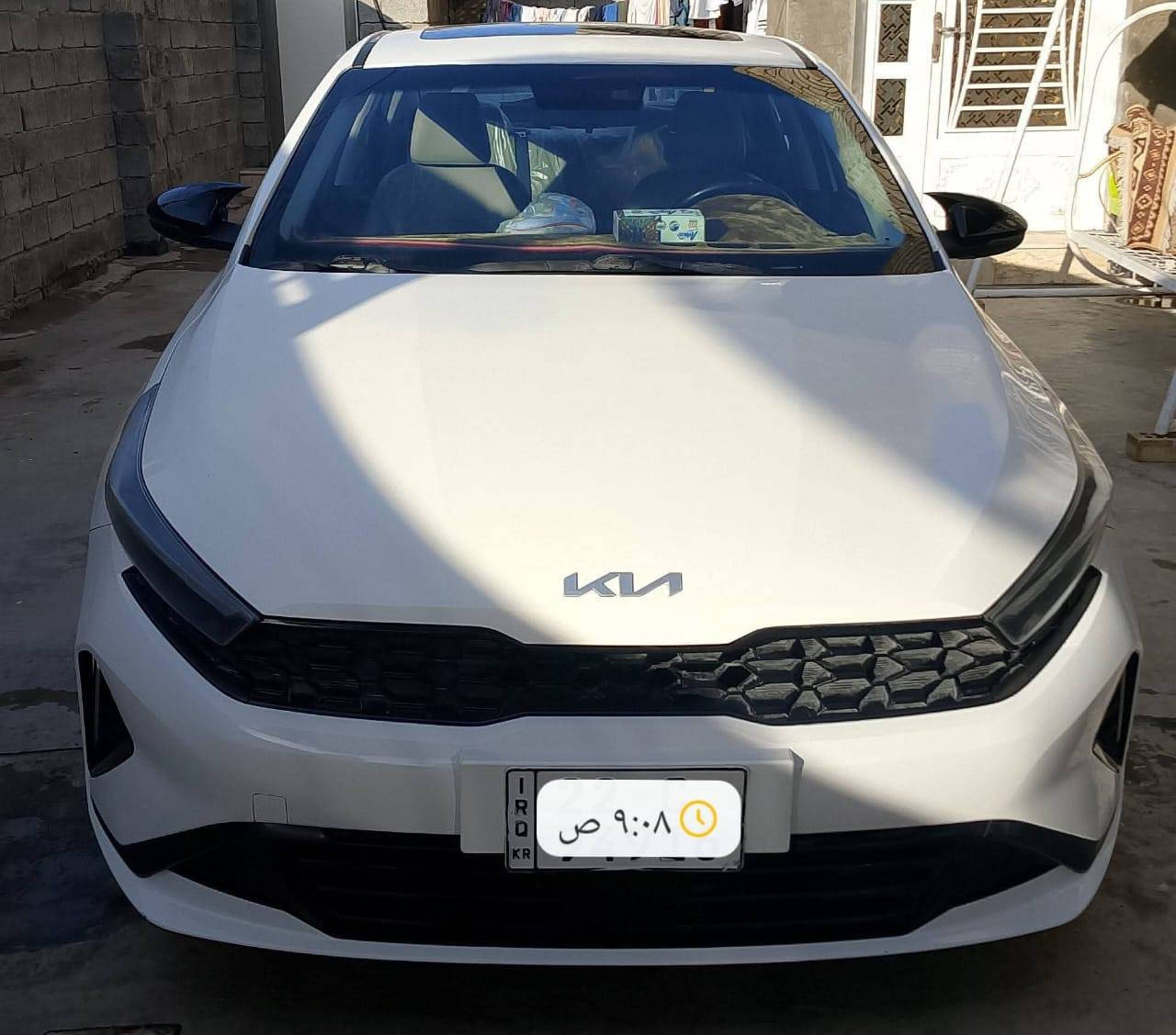 للبيع K3
السلام عليكم
‏Kia k3 تجميع الصين
موديل 2022
ماشية 38340km
اللون ابيض
رقم اربيل 
مواصفات
١-اوتو هولد
٢-هاند بريك دكمة
٣-مري شفط
٤-ستيرن كهربائي
٥- سلايد روف
٦- كشنات جلد بيجي
٧- شاشه كبيره
٨-تدفئة كشنات
٩-عداد دشبول اكتورتي 
١٠-صندوق ذكي وفتحة عند الاقتراب
١١-اربع وضعيات قيادة 
١٢-بصمة ابواب 
المحرك ١٥٠٠ تنفس طبيعي دبل نوزل
الاستفسار ***********
 العنوان بغداد 
السعر السيارة 120ورقة
