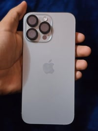 آيفون ١٦ برو ماكس جهاز نضيف كلش شخط واحد مآبي جهاز شرق اوسط نضيف كلش ب...