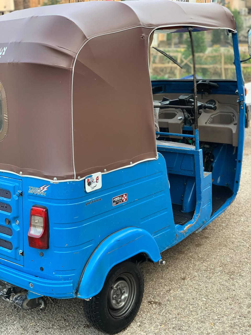 سلام عليكم تكتك للبيع موديل20 لتكتك جاهزة للاخير ما ناقصهة ايشي رقم بغداد تحويل ثاني يوم السعر6700 وبيهة مجال غير متواجد ع فيس 
رقم التلفون ***********
