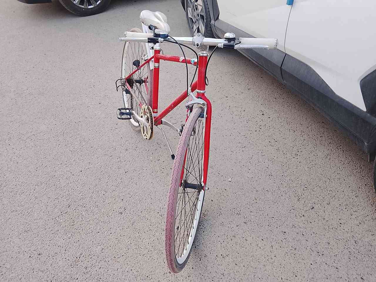 بايسكل ياباني c700 بالة غير مستخدم داخل العراق نضيف مكاني بغداد المنصور السعر 85 بي مجال بسيط للاستفسار ***********
