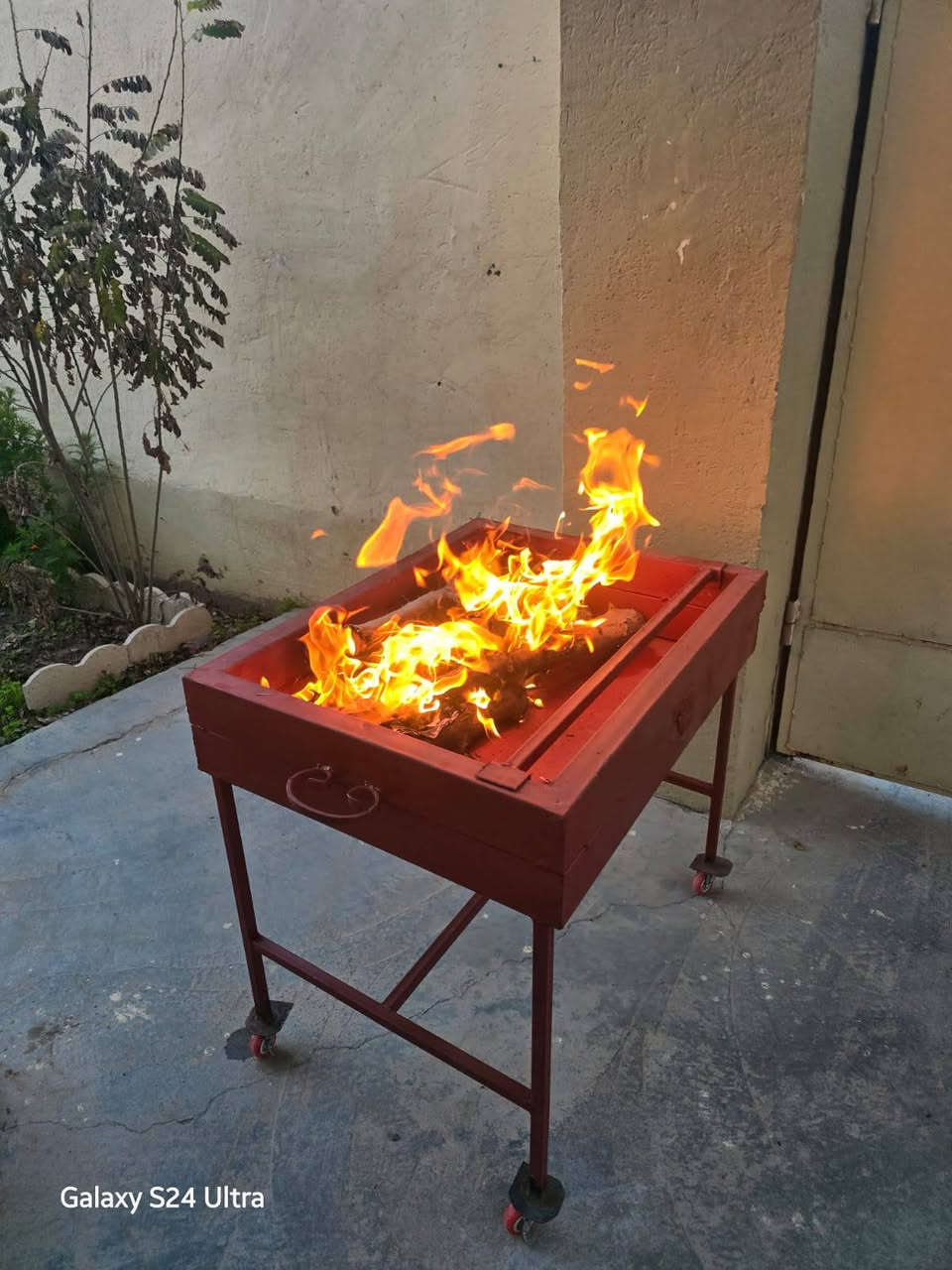 منقله جكر بليت 6ونص ملم توجد ايضا جميع انواع المناقل  
***********
