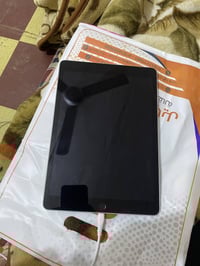 ايباد ٩ • ٦٤ • مكفول