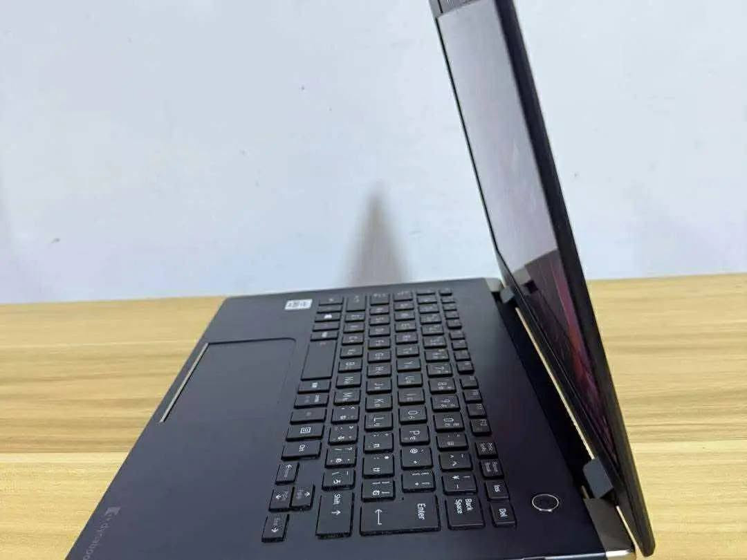 الموديل : 

Toshiba Dynabook

المعالج : Core i5 10th Gen

الرام : DDR4 8GB قابل للزيادة

التخزين : 256GB قابل للزيادة

كارت الشاشة : Integrated Graphics 4GB

الشاشة : FHD 14.1

الحالة : مستخدم بنضافة عالية جدا

السعر 290الف شامل توصيل وملحقات


**إذا كنت صاحب هذا الإعلان وتريد حذفه لأي سبب، رجاءا أرسل رسالة إلى الدعم الفني**