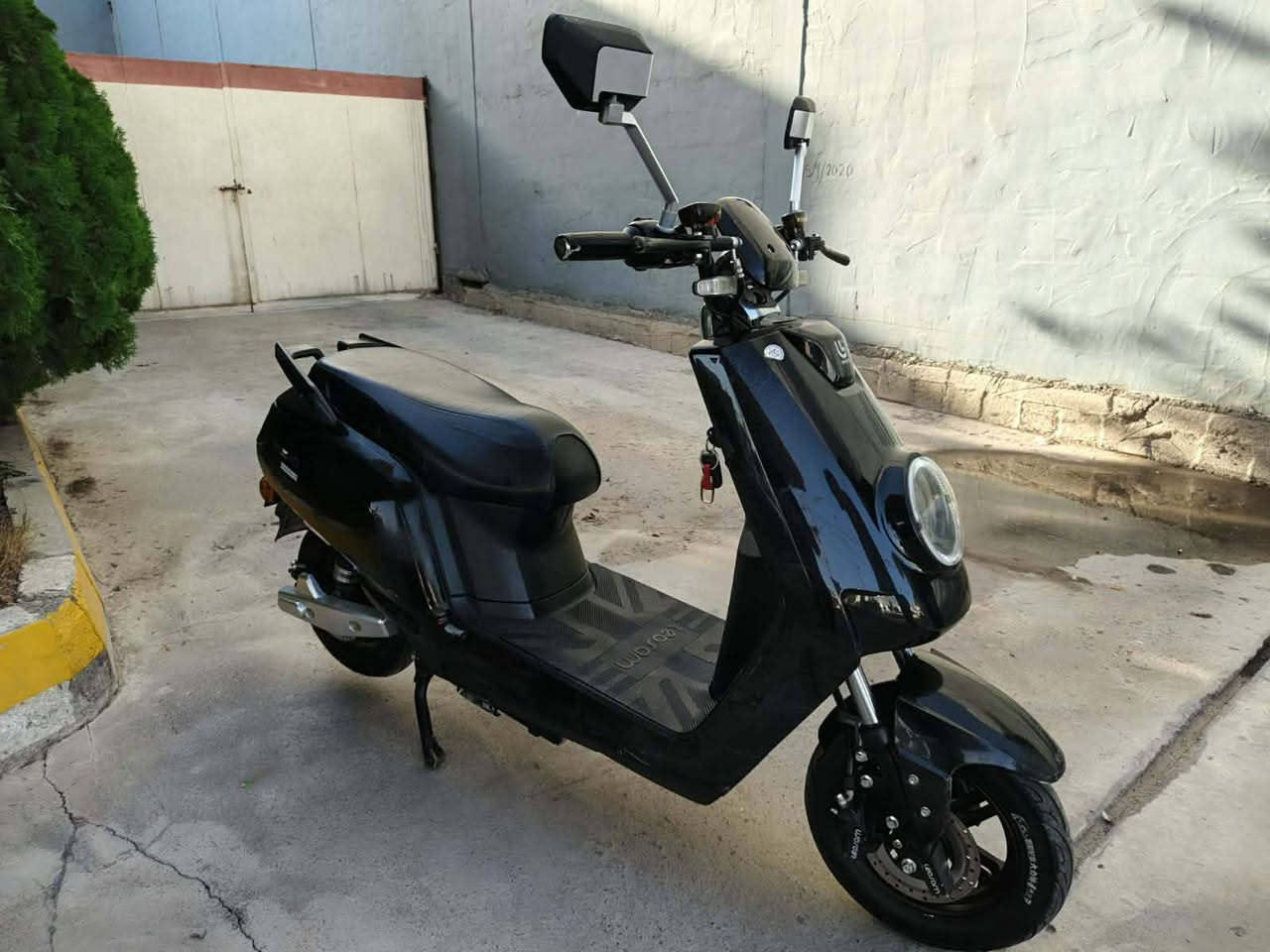 ماطور شحن بوليسي موديل 25 السرعه 50 دسك خلفي ومامي 5 بطاريات كبار وجديده بشرط تشغيل عن بعد شاشه أيباد كلشي شغال مكان أربيل سعر 390الف ومجال*********** وتس اب 

***********
