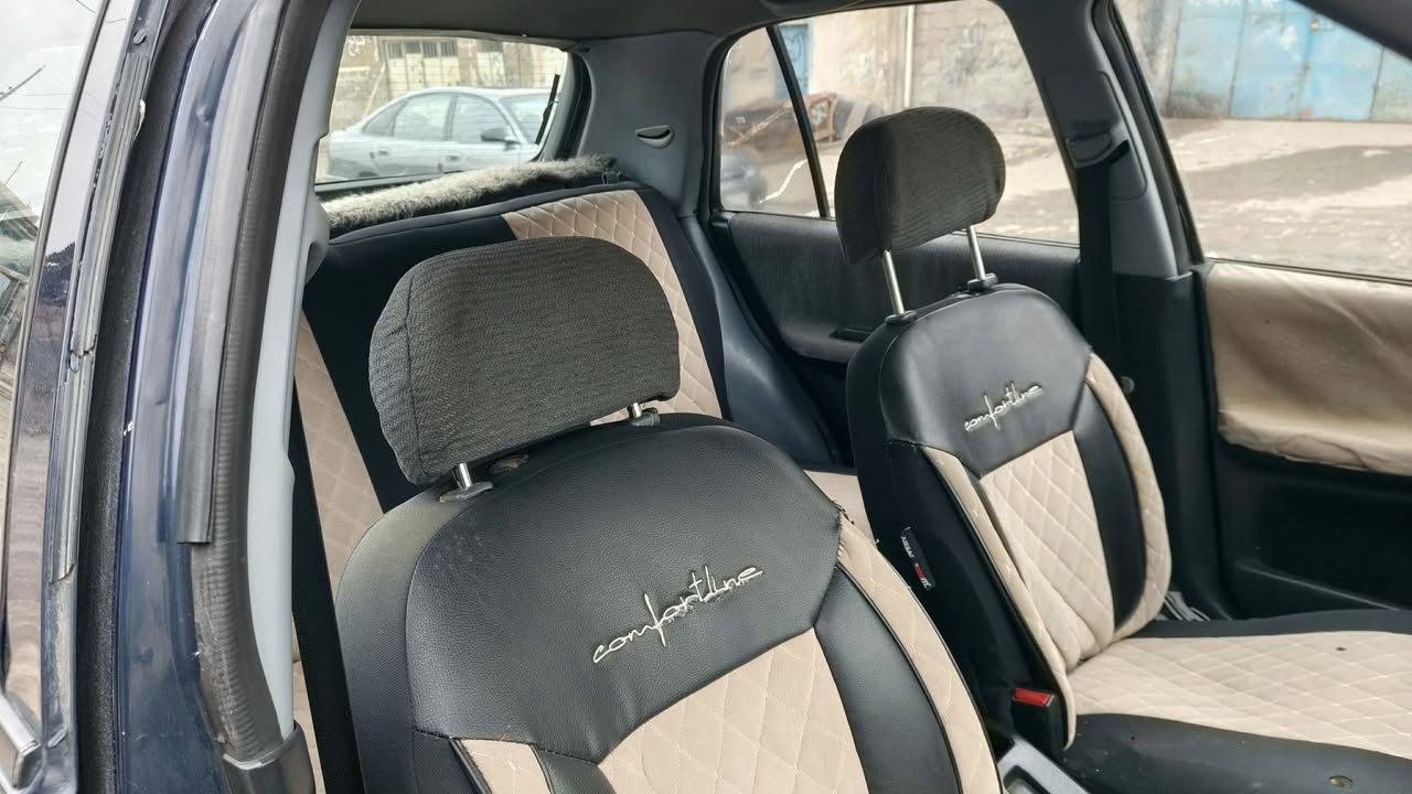 سلام عليكم شباب 
نيسان محرك 16
سياره بيها الحزام صبغ رقم الماني وكابون 
سنويه 28 طخم امامي وخلفي جديد طخم تايات جديد 
ستيرن عادي سياره حيل حلوه كهربائيات كلها شغله كير نضيف والمكينه بيها اثر نفخ وشرط التحويل سياره لا دعم وضربه 
شراي تعال مباشر السعر 30وبيها مجال قليل
***********
***********
