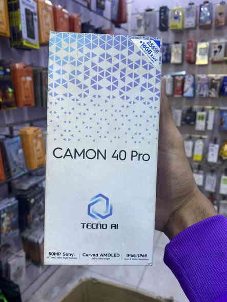 تكنو كامون40برو ذاكره256جهاز راقي وموصفاته معروفه بي كامره تخبل سعره250 ويا كارتون وكفر وعدسات بدون شاحنه مكاني مشخاب ***********
