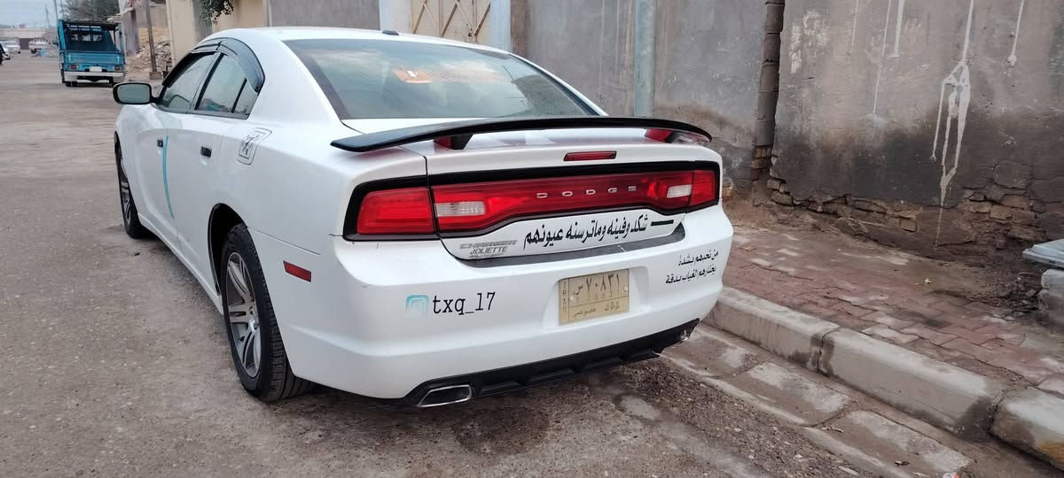 سلام عليكم البيع جالجر كفاله عامه موديل ١١ رقم كركوك سياره حله
من صوره شاشه جبيره فتحه سقفيه كشنات كهربائيه ارظيه جلد مكينه 3600 مكاني ميسان سعر 110وبيه مجال ***********
