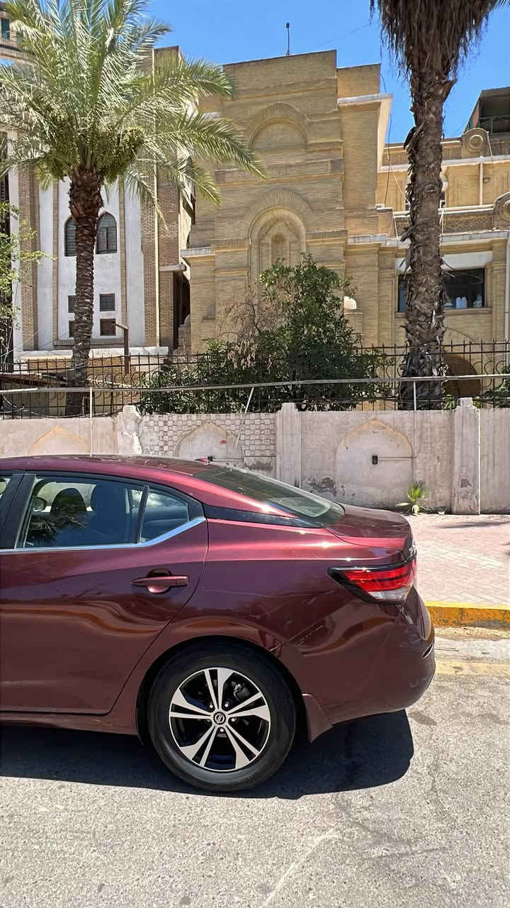 نيسان سنترا لون كرزي
مديل 23
ماشيه31ميل
مكينه2000 
تبريد ثلج
مواصفات
بصمه
شاشا كامره دواره 
تدفئه تبريد كشنات +استيرن
رادارات +حساسات 
لايت زنون
بسعر البلاش 128وبيهه مجال
حادثهه جاملغ وبنيد تصليح دواخل بسيط 
السياره رقم بغداد دولي هزه جديدا ب اسمي شرط التحويل
مكاني بغداد الاعظميه
***********
