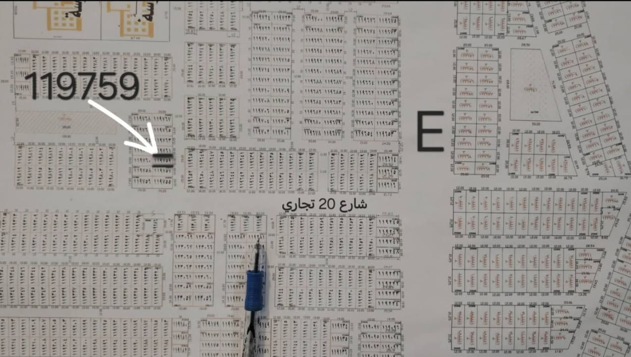 🔥 قطعة أرض للبيع – حي المعلمين الجديد
📍 بداية المجمع – حرف E
مساحة 200 متر | طابو صرف
على شارع 12 متر وتبعد بيتين عن شارع تجاري 20 متر
مقابل مجمع أبو تراب
قريبة من مدارس وحديقة عامة
حوالي 15 دقيقة عن حرم الإمام علي (ع)
📈 المنطقة صاعدة:
السنة الماضية الأسعار كانت بحدود 35 واليوم وصلت قرابة 45
💰 السعر: 44 مليون
🔹 بيه مجال للجاد
📞 ***********
