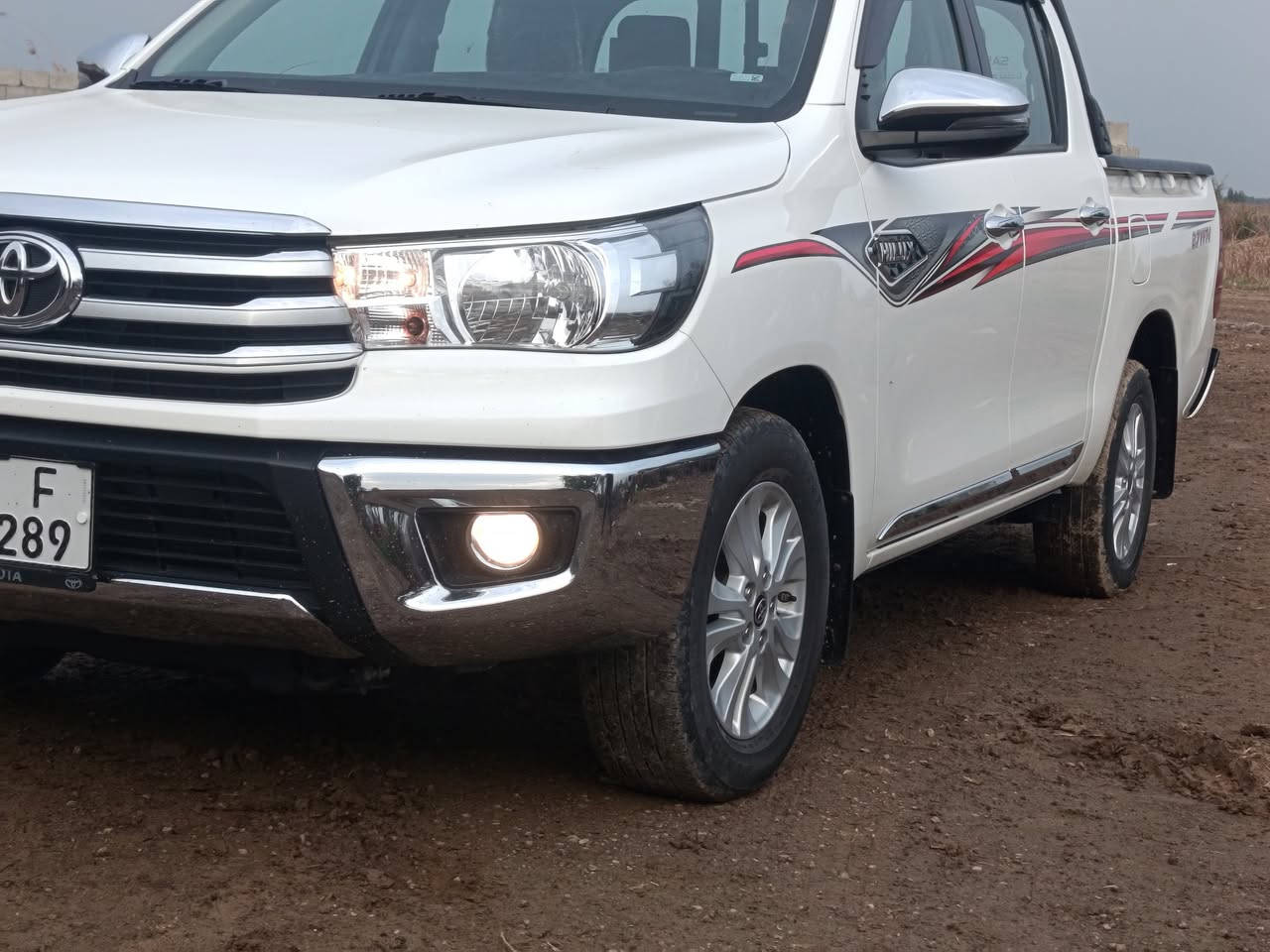 هايلوكس موديل 2024 للبيع مكفوله كفاله عامه ماشيه 30 الف
المكان ديالئ 
رقم صاحب السيارة ***********
