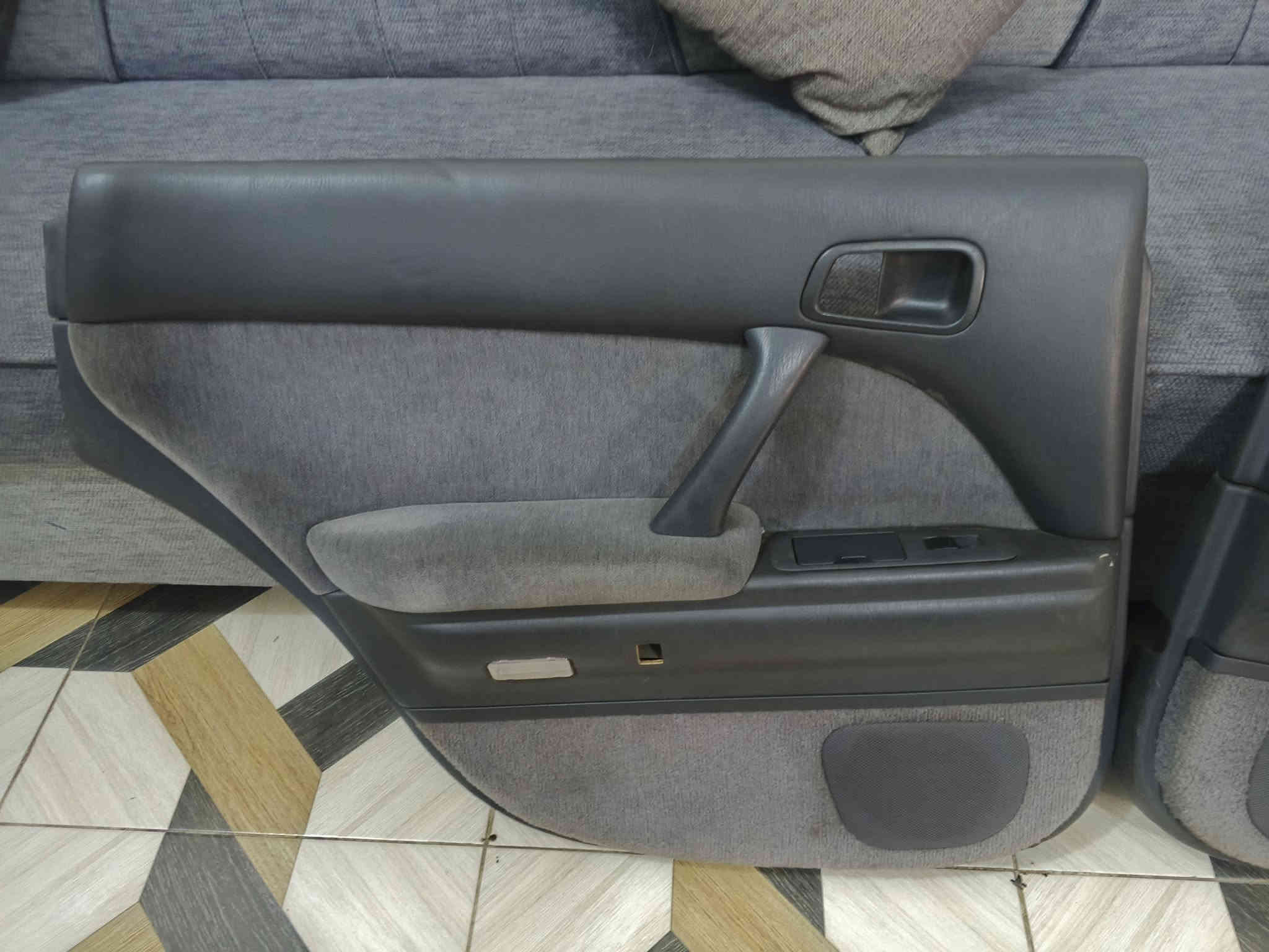 سلام عليكم غراض بطه كله حاويه مكان ميسان ***********
