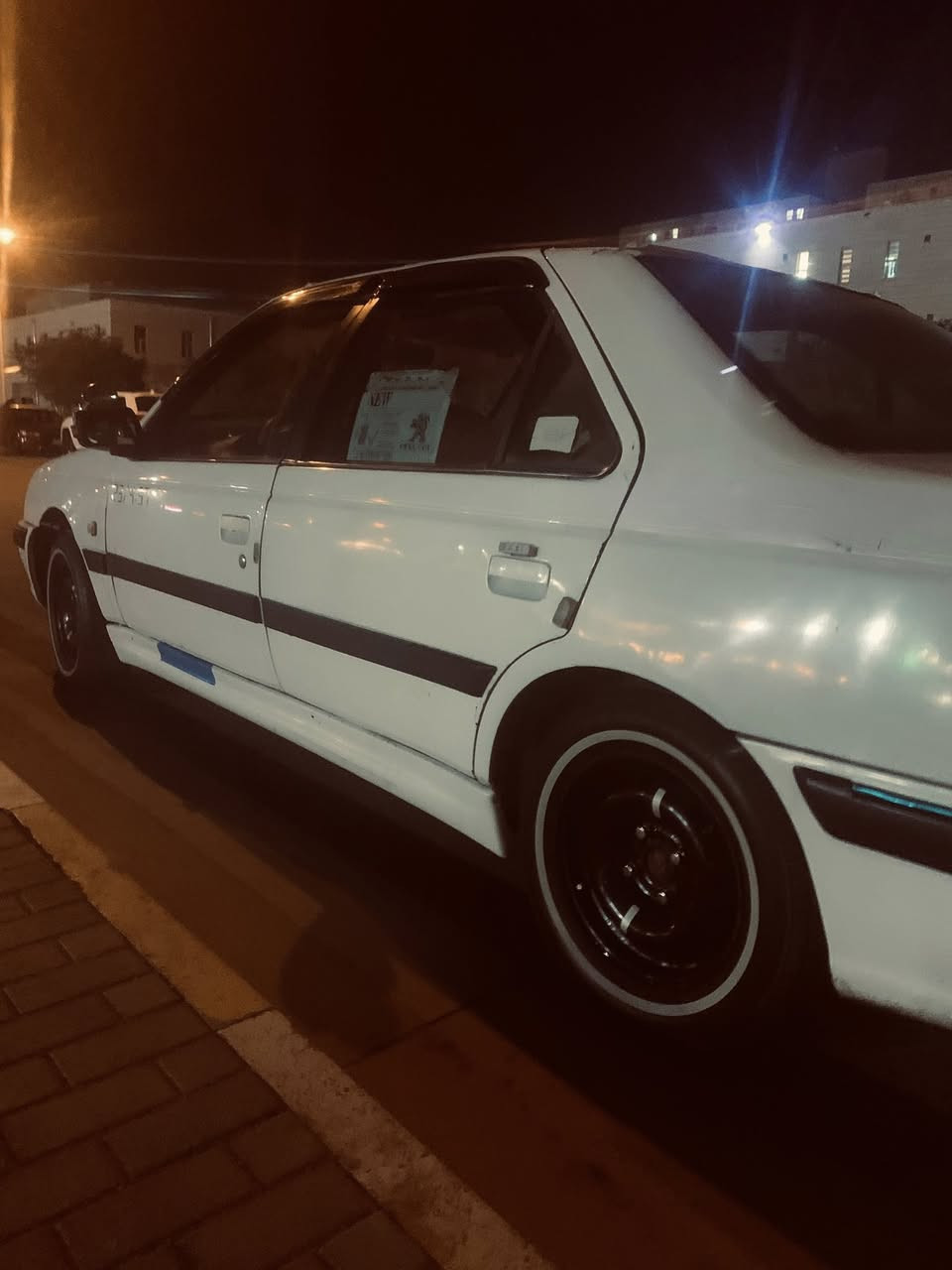 سلام عليكم للبيع أو مراوس حسب لقناعه مديل 11 كفالا ماعده بارد بل باب لخلفي مال لعبري فقط راجع بدون صبغ تبريد كير محرك ميكانيك كلا جديد منضومت بانزين منضومت زنون عالي ناصي كلا مفولل رقم نكليزي مصفر من كلشي عنوان بغداد بسمايه سعر 37 وبيه مجال حك جيه بس ***********غير متواجد عل نت
