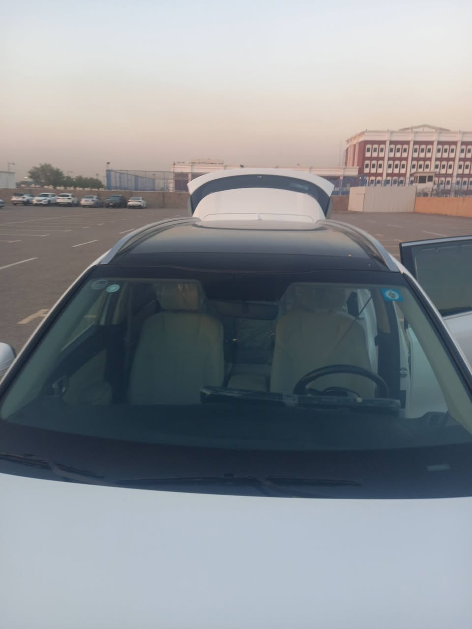 سورنتو ٢٥ شركه نيم ماشيه ٣٢ السياره جاهزه السعر ٣١٠ الاتصال على الرقم ***********
