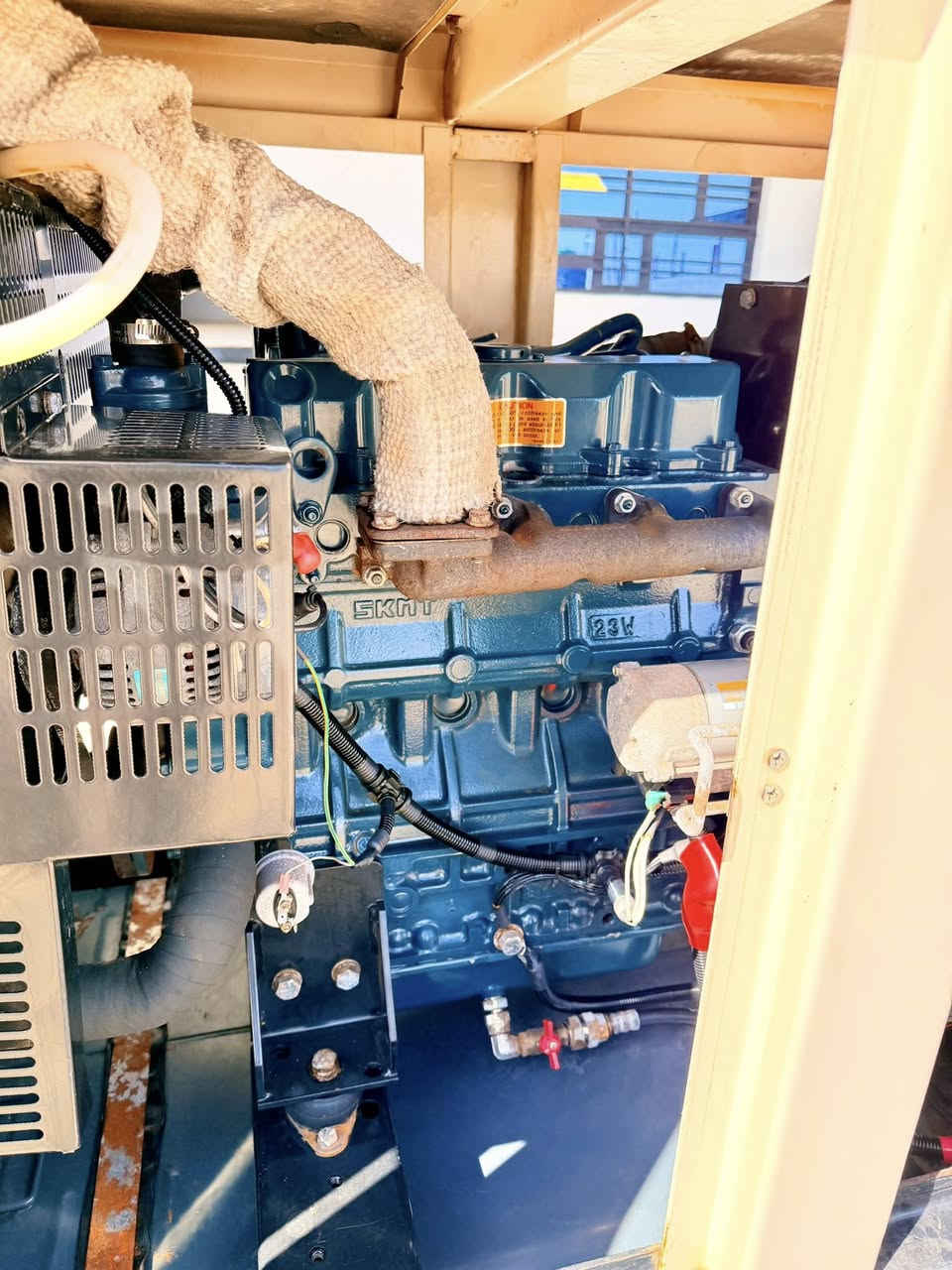 كابوتا ياباني كاتم 35 كيفي اخو الجديد
المحرك 4 بستم التوليد ستامفورد إنكليزي الحديث 

نظام التشغيل برودكشن حديث إطفاء وتشغيل ذاتي 

المولد على وضع الشركة شرط الفحص والظمآن 

وارد اوربي غير مستخدم بالعراق 

العنوان بابل ناحية الشوملي للاستفسار 
***********
