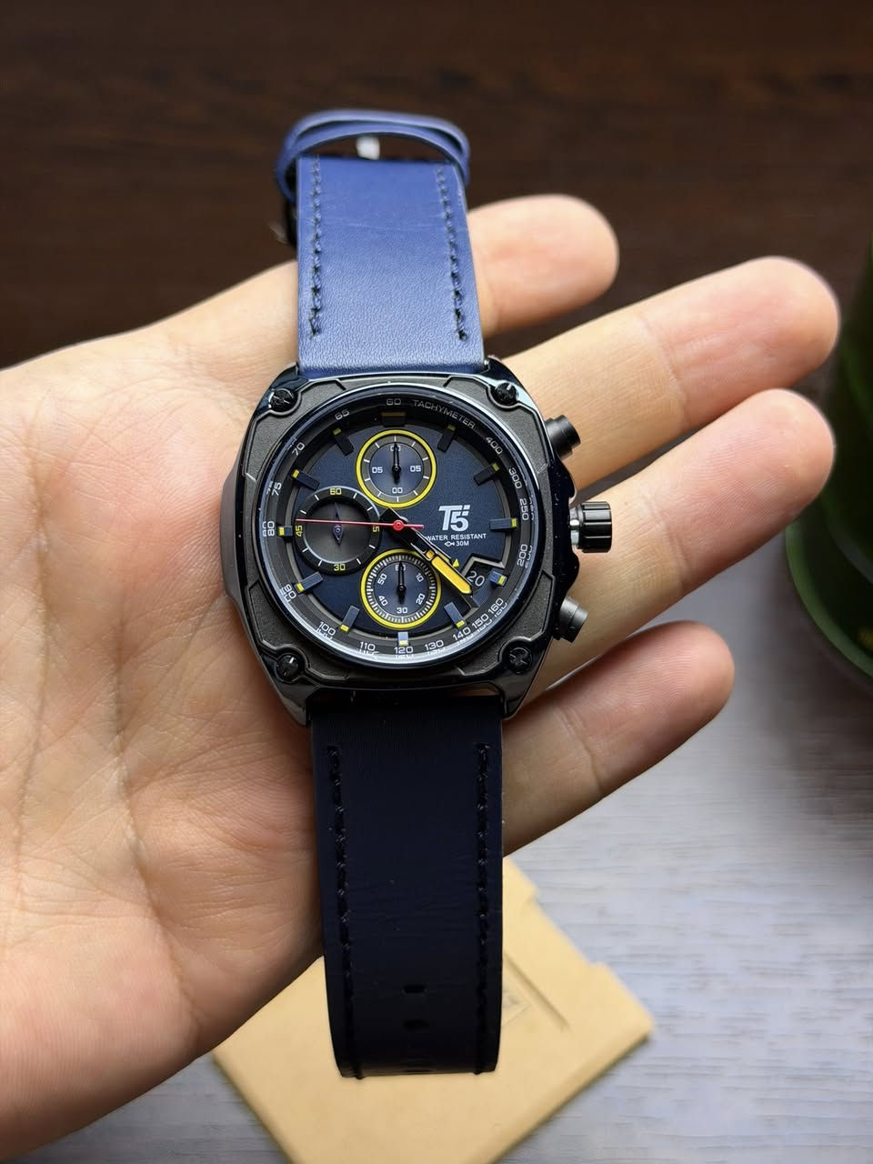 ‭‬
T5 

اصلي ماكنة ياباني 

كاملة المرفقات ( علبة مميزة + كرنتي )

سير جلد اصلي 

نافذ شهري 

سناتر شغالة 

سنتر ثواني منفصل 

ارقام واميال لامينوس فسفوري 

ستانلس ستيل 

مقاومة للماء 30 متر 

35 الف على اول تم


**إذا كنت صاحب هذا الإعلان وتريد حذفه لأي سبب، رجاءا أرسل رسالة إلى الدعم الفني**