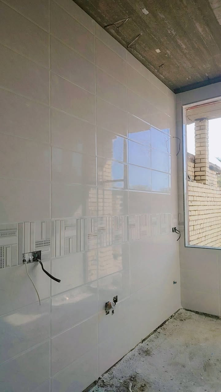 سلام عليكم
خلفة سيراميك جداري وارظي 

استلام مهندس فول مواصفات 

***********
