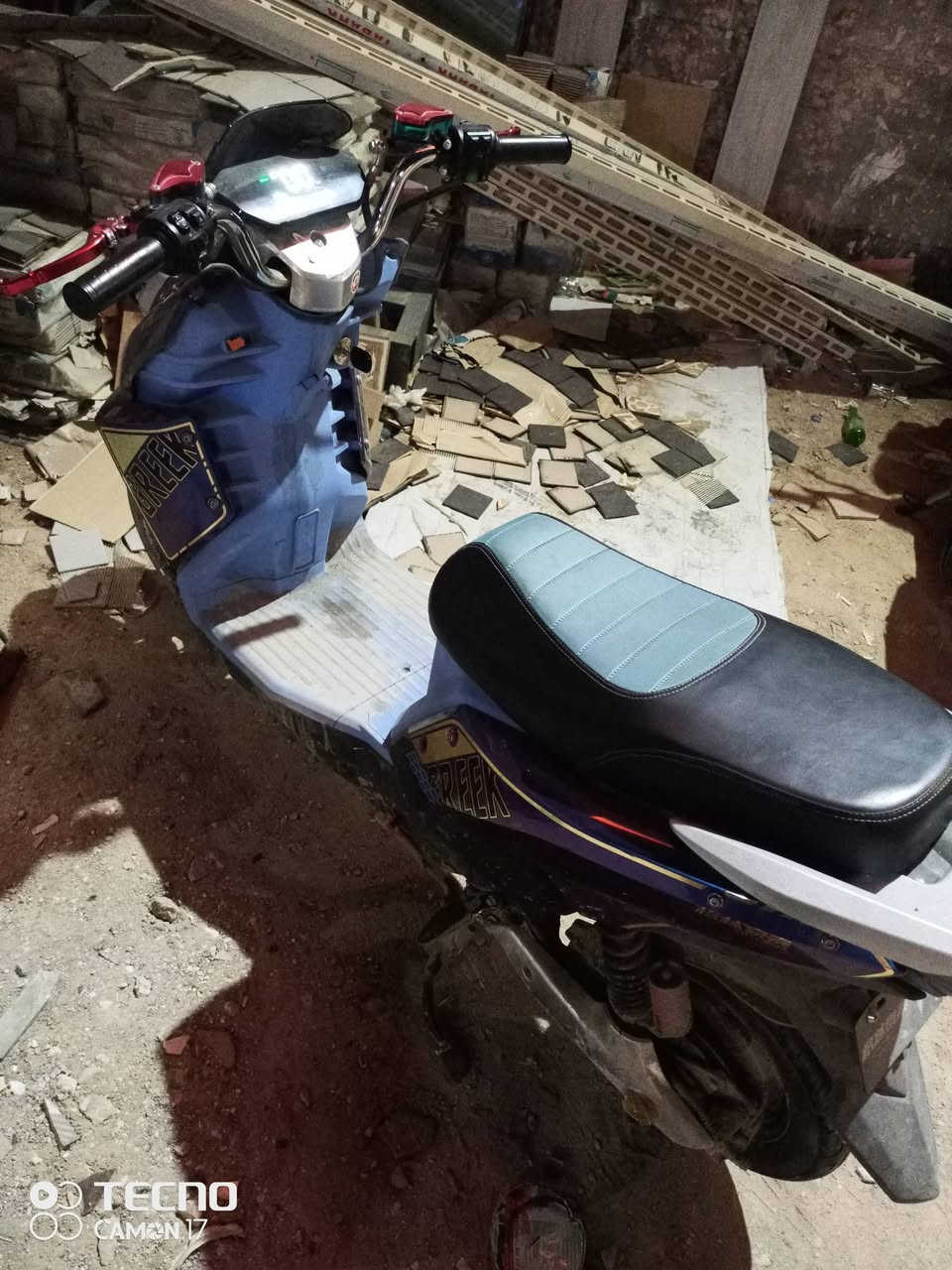 دراجه شحن سكنس جبلي 5 بطاريات كبار السعر 550 الف بي مجال بسيط للتواصل هذا رقمي ***********
