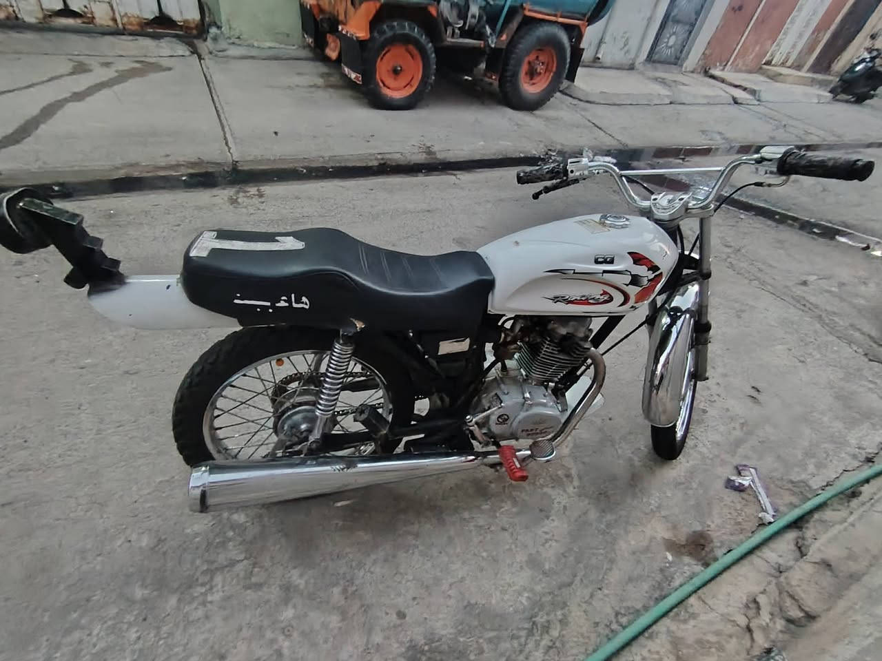 ماطور بارت للبيع 99999مكينه معمره سعره 270 قفل مكاني جانب ال أيسر


**إذا كنت صاحب هذا الإعلان وتريد حذفه لأي سبب، رجاءا أرسل رسالة إلى الدعم الفني**