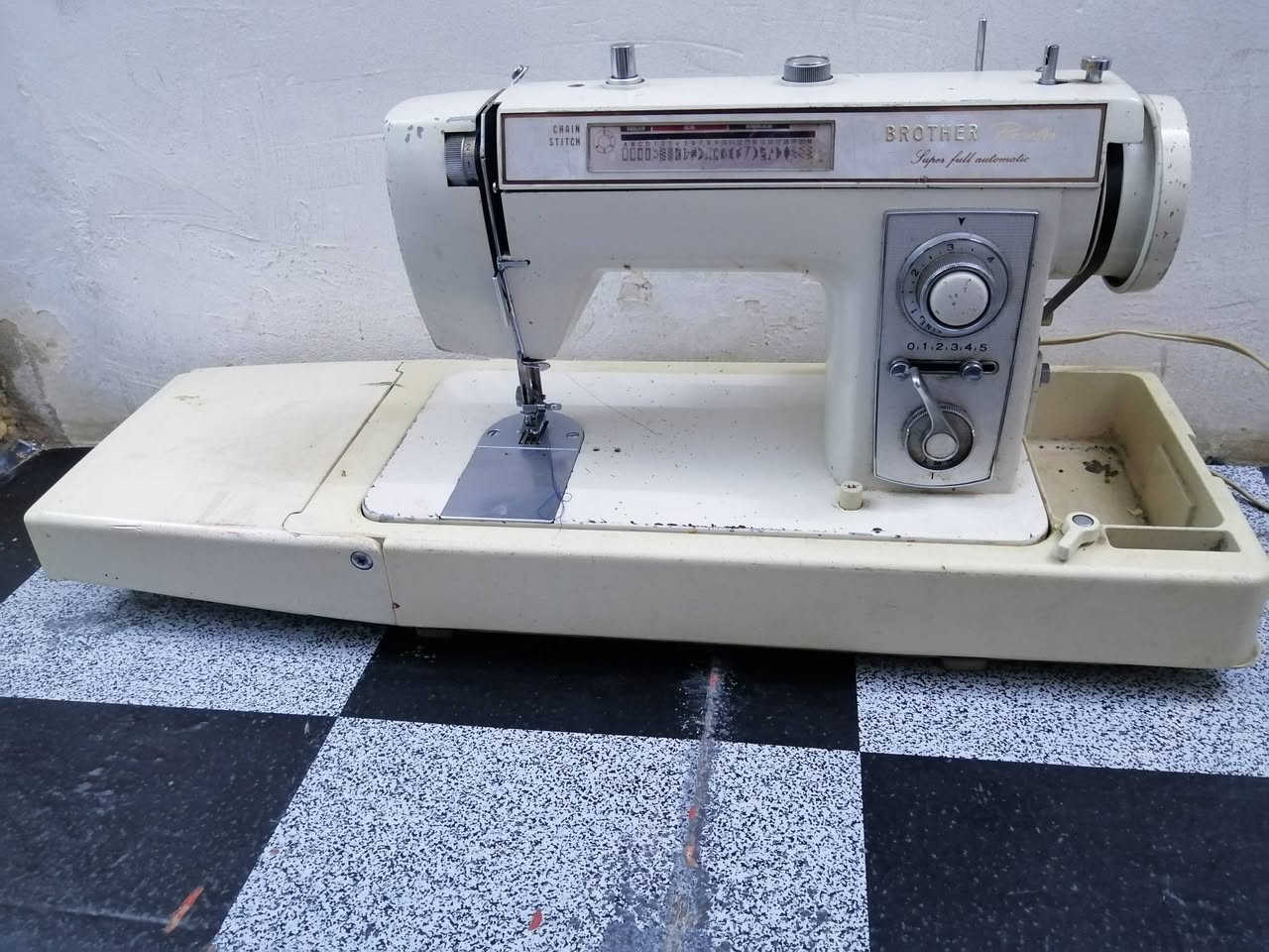 للبيع مستعملة السعر ١٦٠الف
العنوان بغداد حي العامل


**إذا كنت صاحب هذا الإعلان وتريد حذفه لأي سبب، رجاءا أرسل رسالة إلى الدعم الفني**