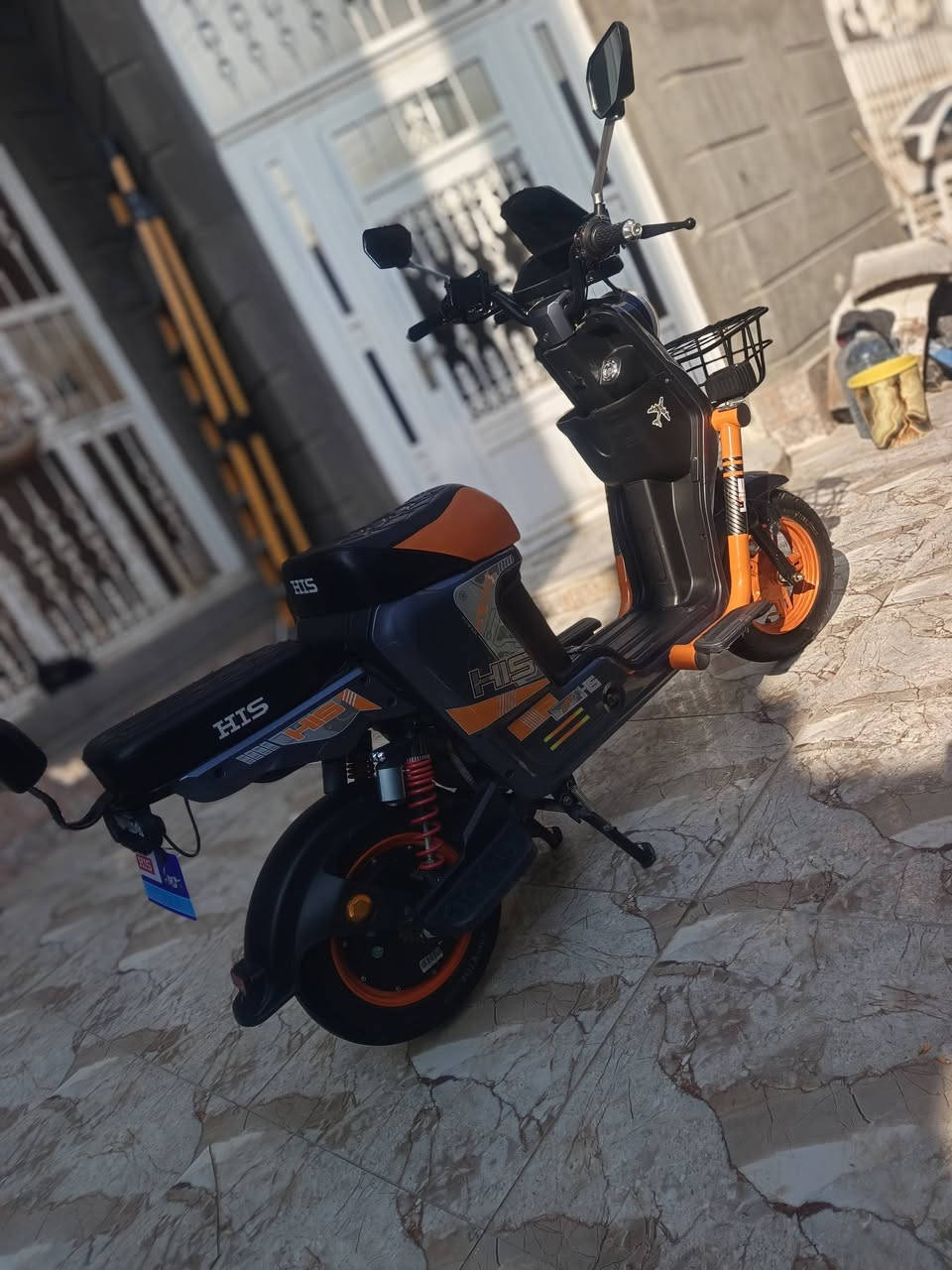 سلام عليكم ورحمة الله دراجة شحن 2025 بطاريات ما مستخدمة هواي استعمال كلش قليل دراجة حلوة ونظيفة 
دراجة مابيها اي نقص 
كلشي بيها شغال 
تايرات چوبلس 
مكاني ذي قار سوق الشيوخ الشموع 
السعر 575 وبيها مجال قليل 
للاستفسار الرقم ادناه 
***********
