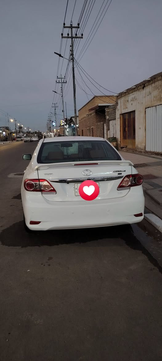 سلام عليكم مرخصت لادمن سياره كورله 2009 محدثه 13 مصبوغه عام سنويه لل30  رقم سياره واسط بيه ضربه جاملغ خلفي وضربه بل جاملغ لامامي سعر 95 وبيه مجال مكاني بصره قضاء الصادق بني منصور رقم الهاتف ***********
