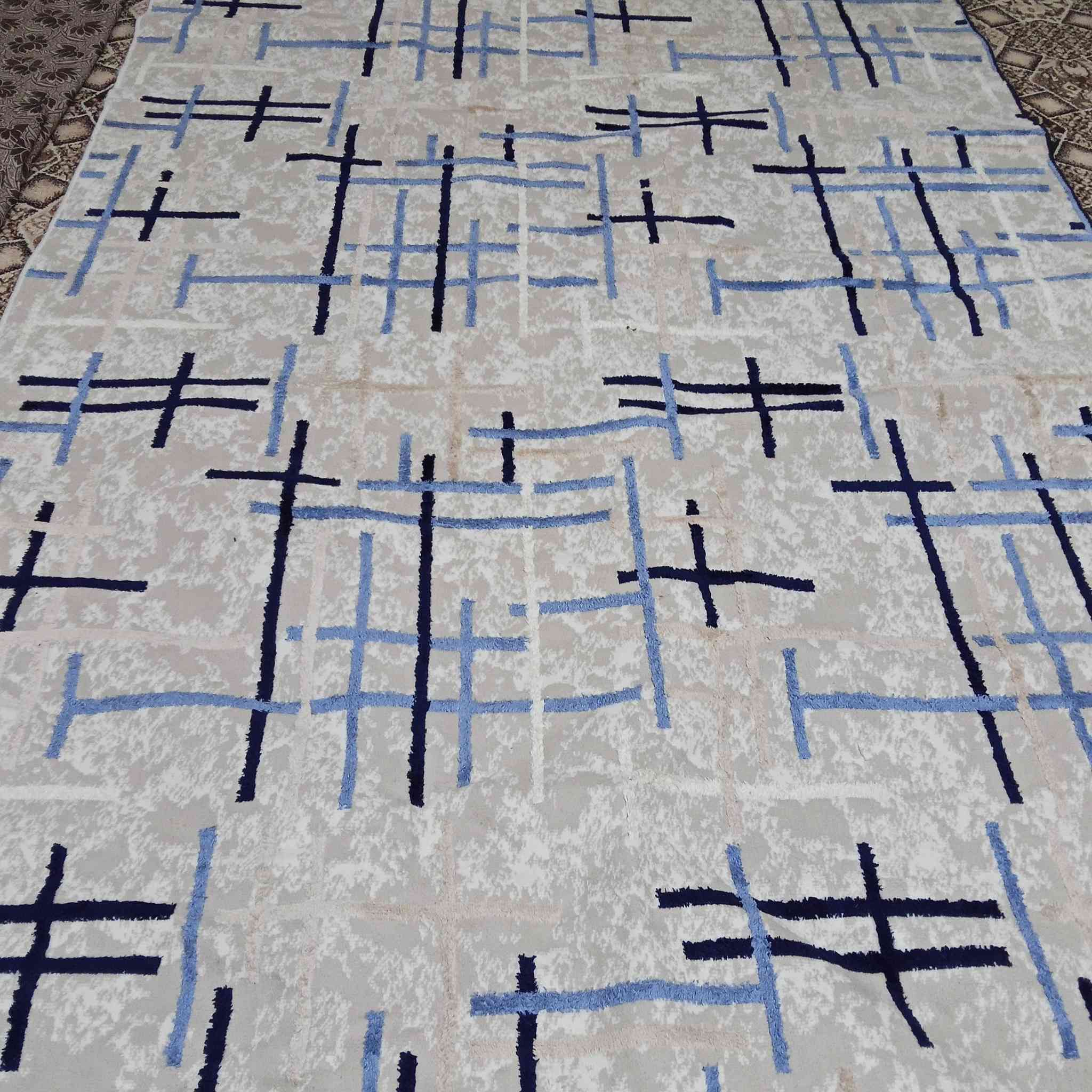 فرشه 2عرض 5طول بعد جديده سعر 30 الف الشراي يتصل مكلف بنشر ***********
