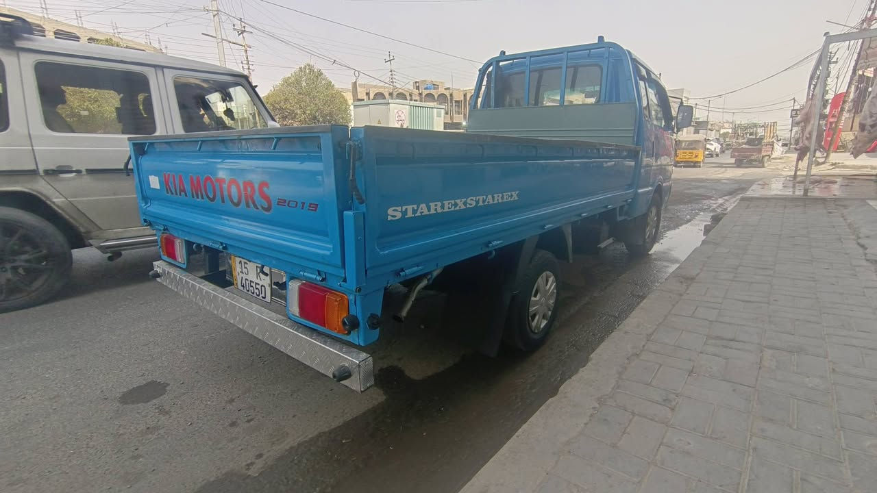 كيا بنكو موديل 96 قمارة وربع 7جنكال 
رقم انبار انكليزي الجديد تحويل مباشر 
محرك كير اكسن مكفول 
صبغ احزام لجمالية مكفولة من ضربة وكص 
شاصي مكفول 
كهربائية حدادية مشط باور جدد
تخم تاير امامي خلفي جدد 
جاهزة من كل النواحي 
السعر 58 $ وبي مجال 
مكاني بغداد مدينة الصدر الاورفلي 
رقم الهاتف        ***********
